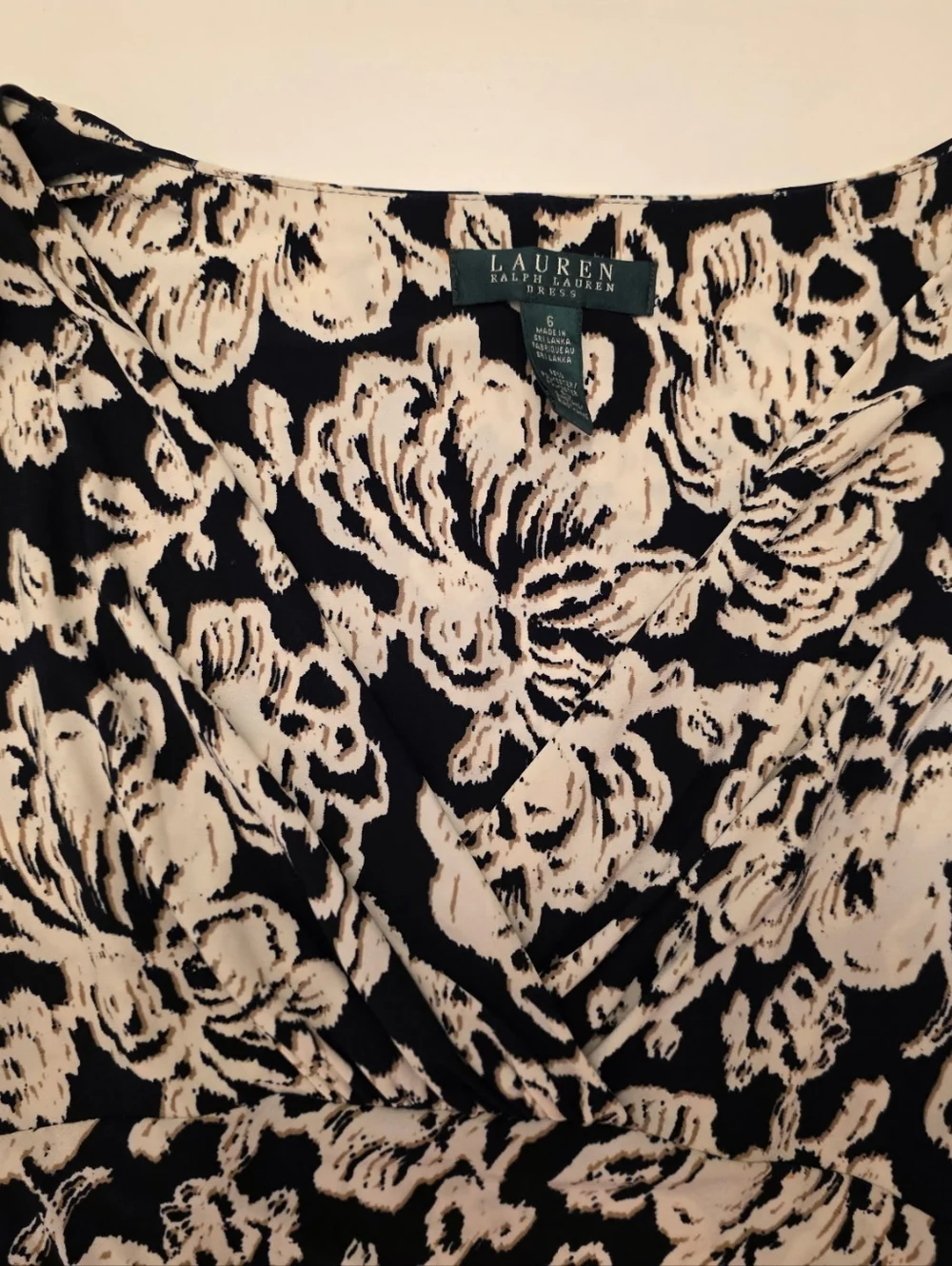Lauren Ralph Lauren Women's Black & Cream Floral Ruched Jersey Dress ~ Size 6 - Picture 6 of 9